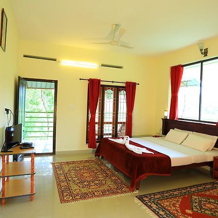 Kerala House Apartment Текади Екстериор снимка