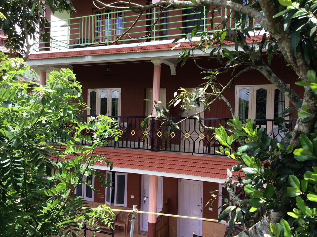 Kerala House Apartment Текади Екстериор снимка
