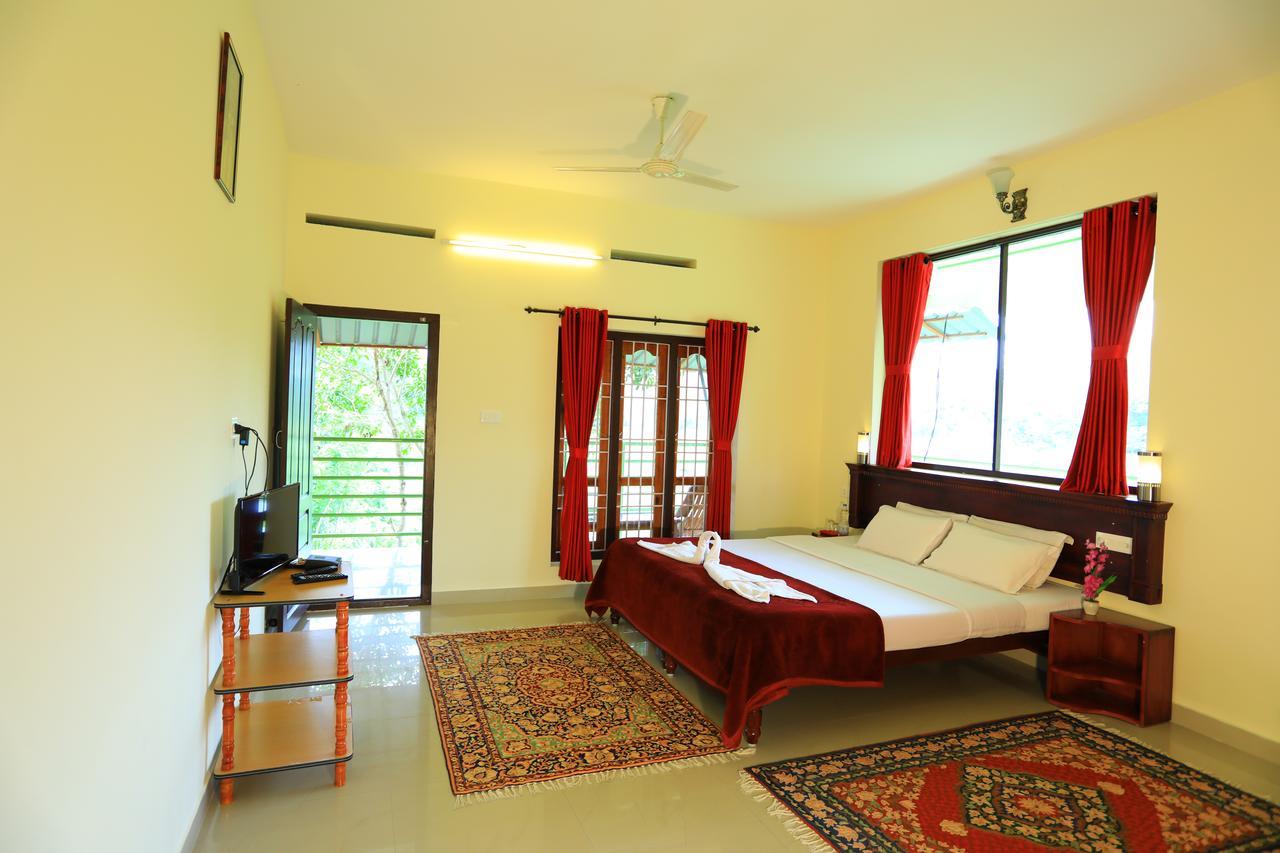 Kerala House Apartment Текади Екстериор снимка