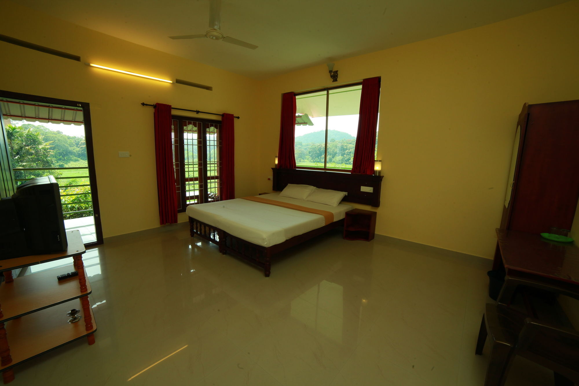 Kerala House Apartment Текади Екстериор снимка